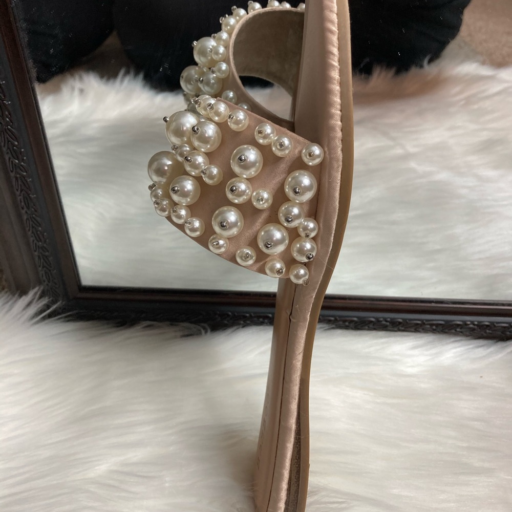BOGO New tan flat sandals - Picture 4 of 5